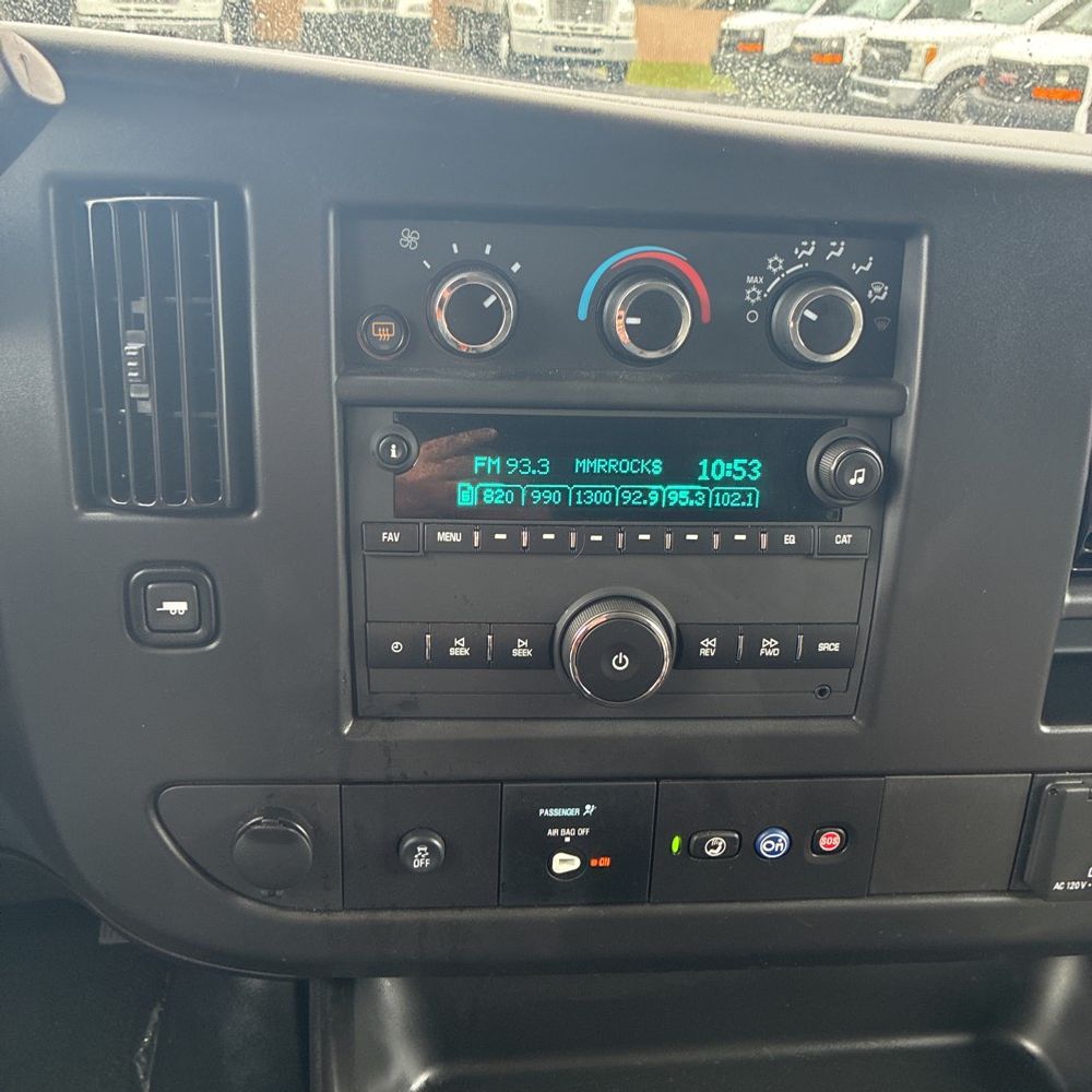 2025 Chevrolet Express LS 3500