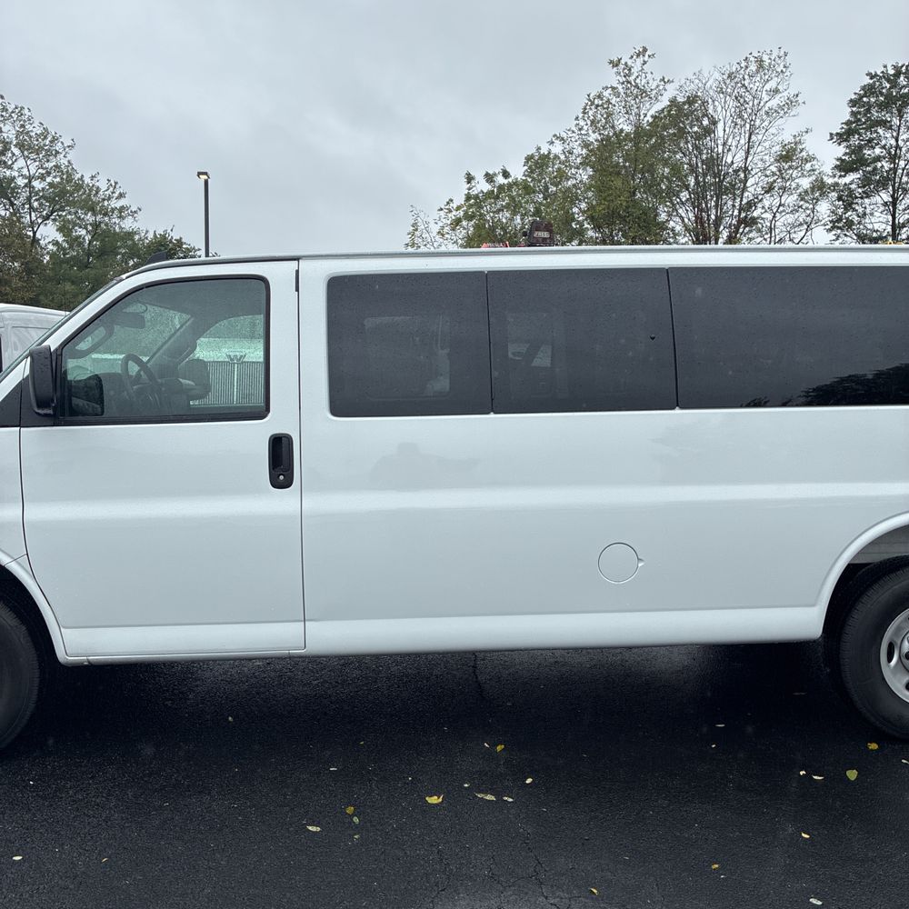 2025 Chevrolet Express LS 3500