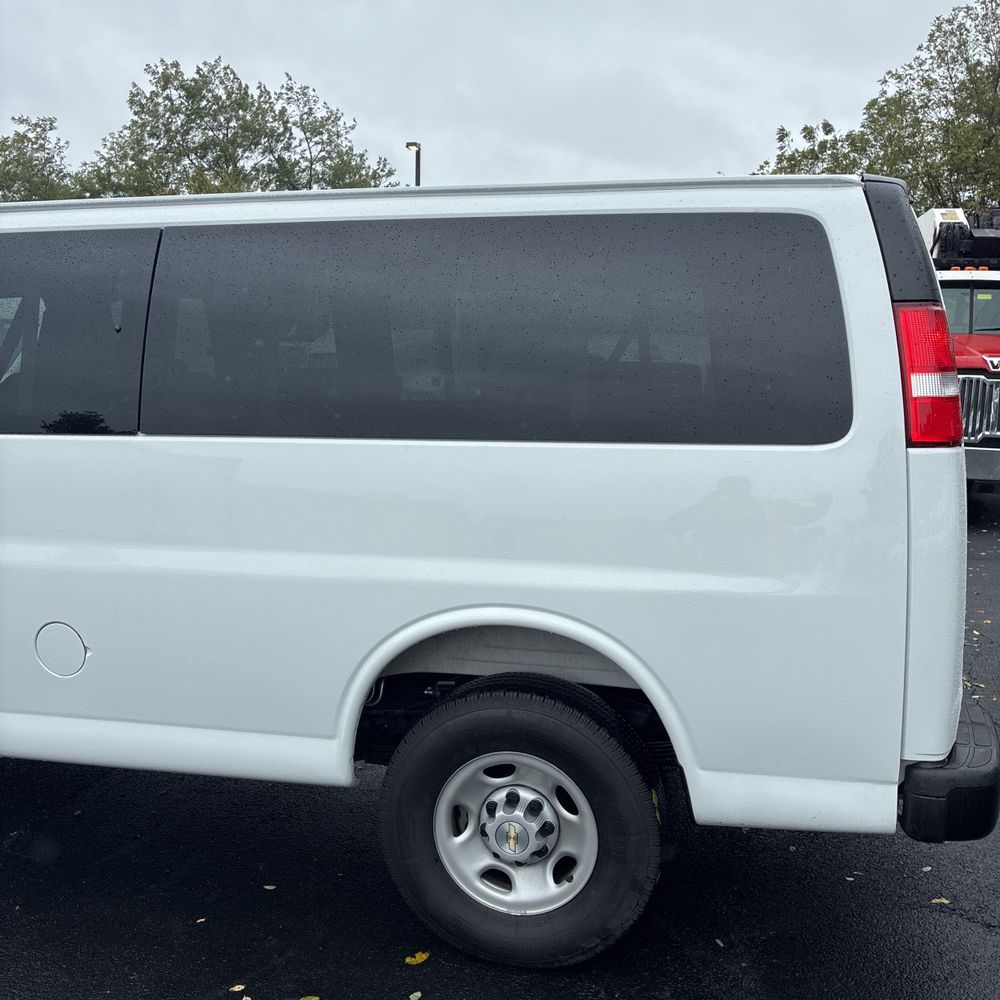 2025 Chevrolet Express LS 3500