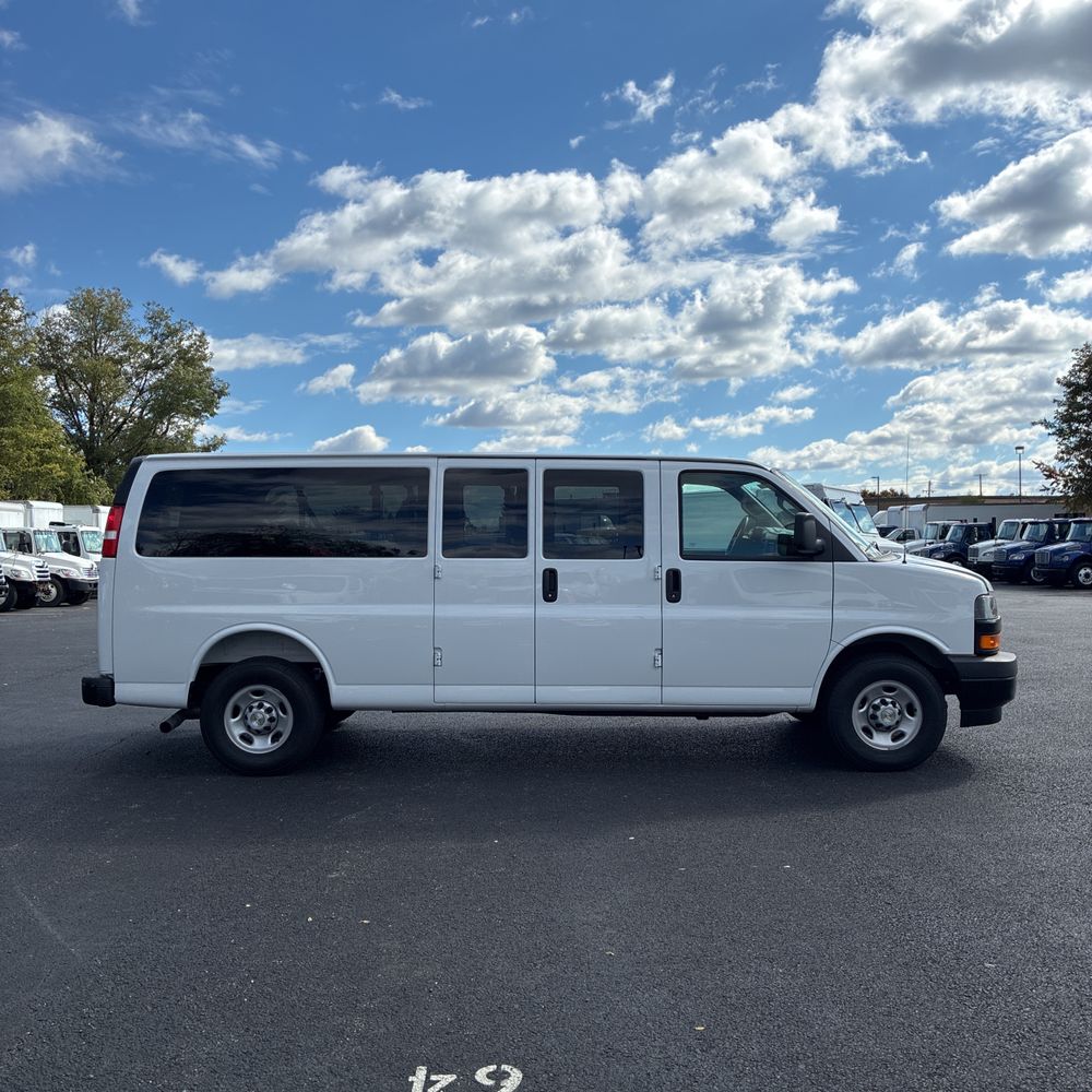 2025 Chevrolet Express LS 3500