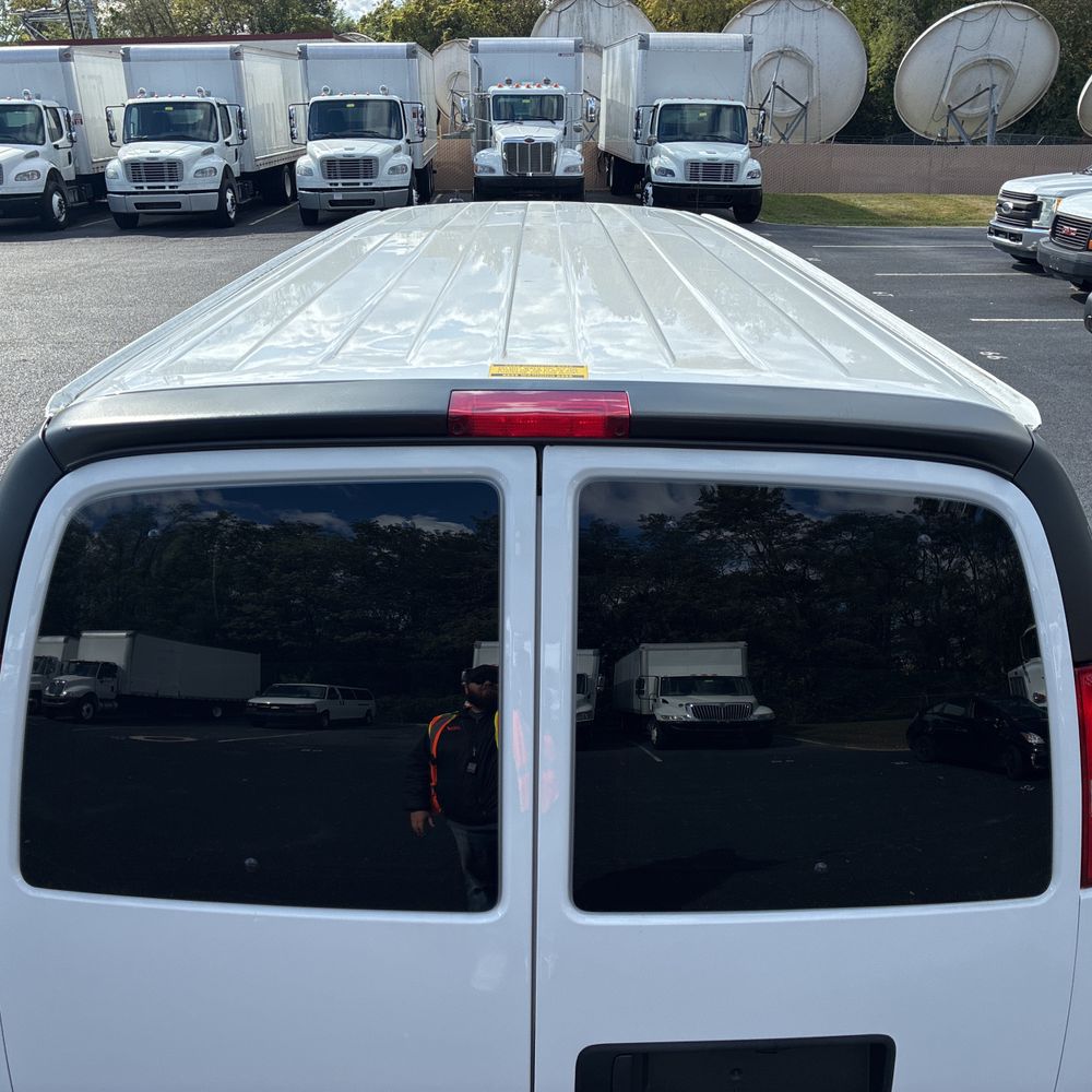 2025 Chevrolet Express LS 3500