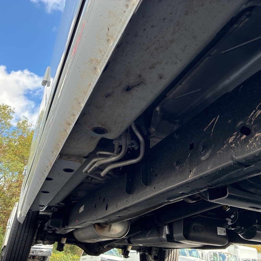 2025 Chevrolet Express LS 3500