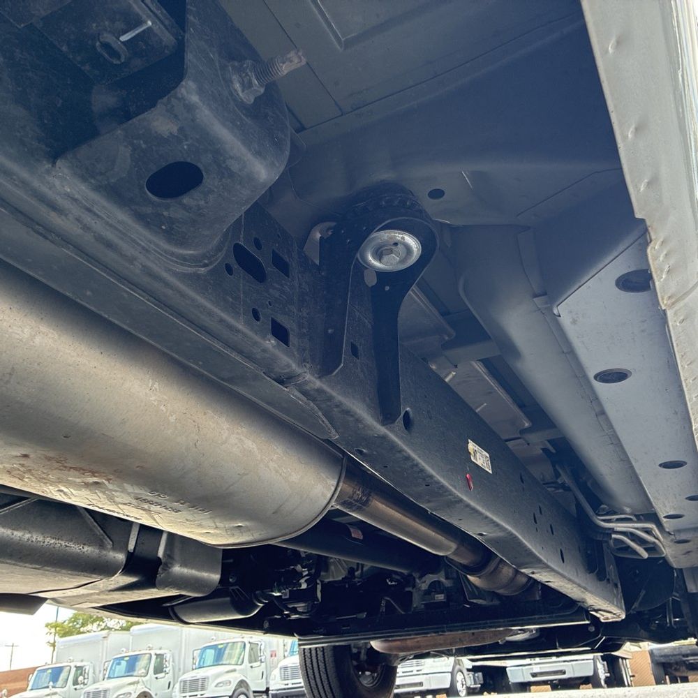 2025 Chevrolet Express LS 3500