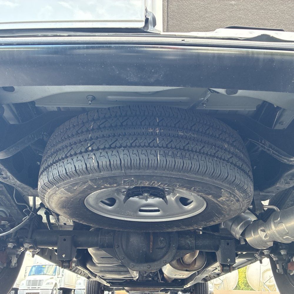 2025 Chevrolet Express LS 3500
