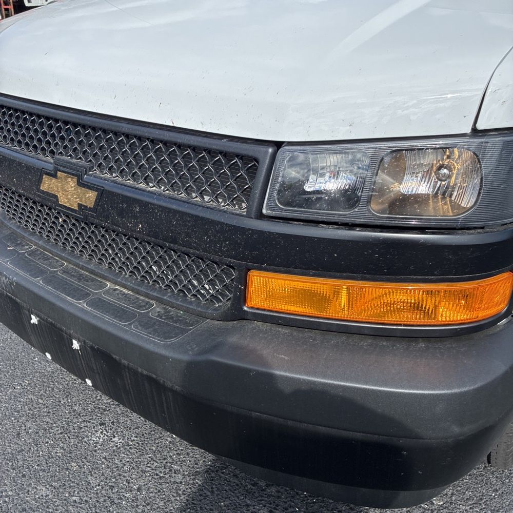 2025 Chevrolet Express LS 3500