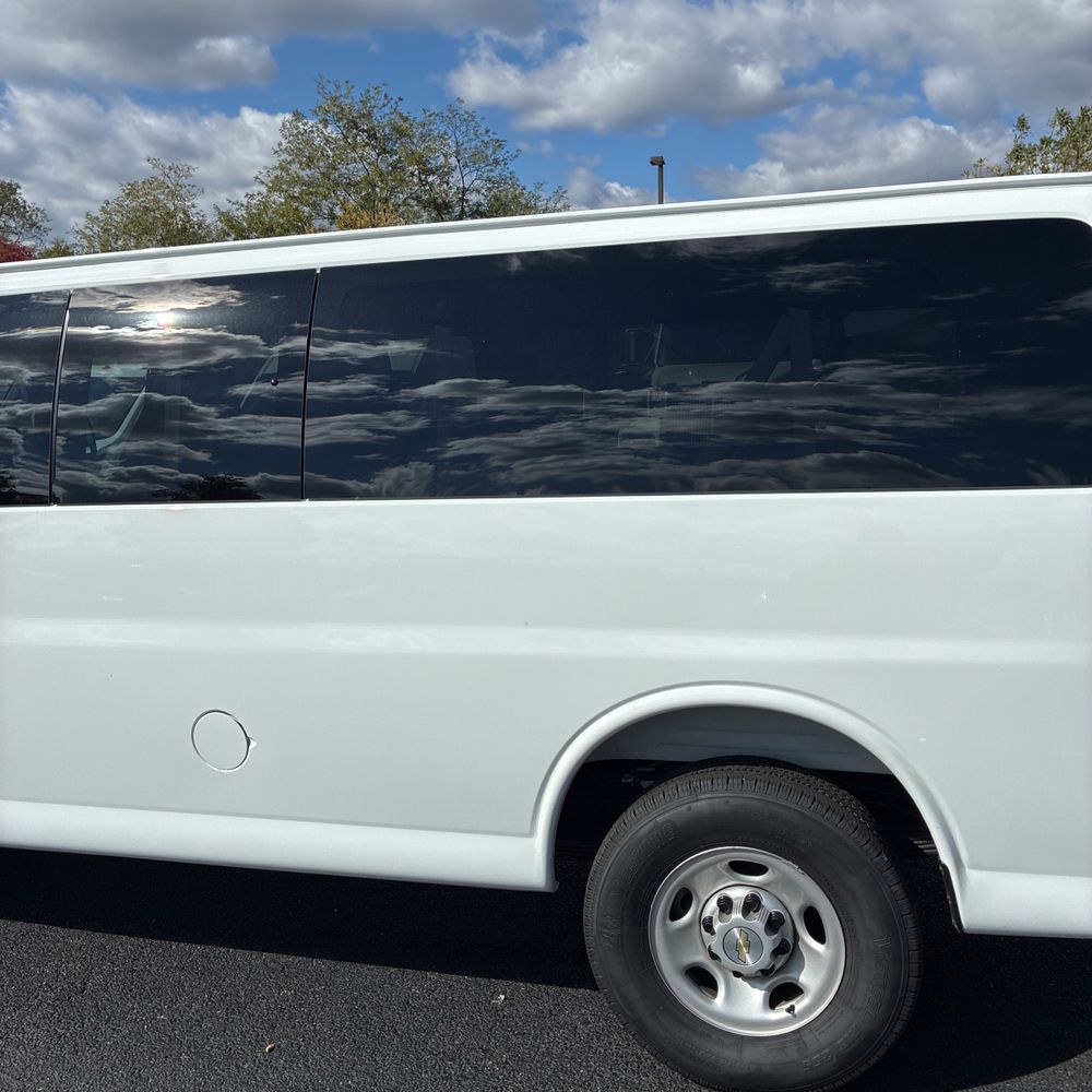 2025 Chevrolet Express LS 3500