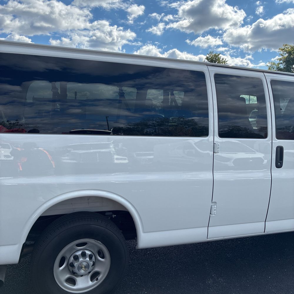 2025 Chevrolet Express LS 3500