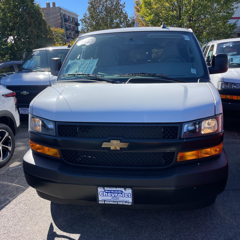 2024 Chevrolet Express LS 3500
