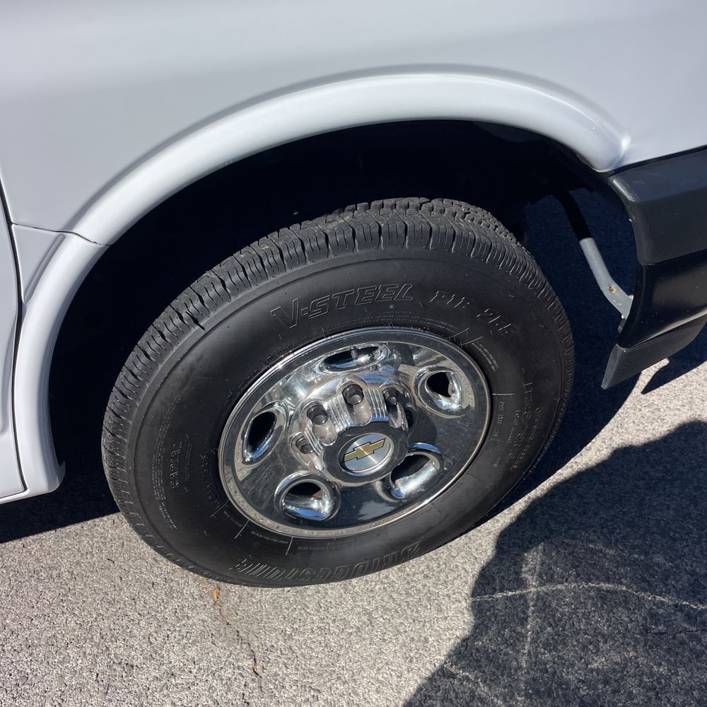 2024 Chevrolet Express LS 3500