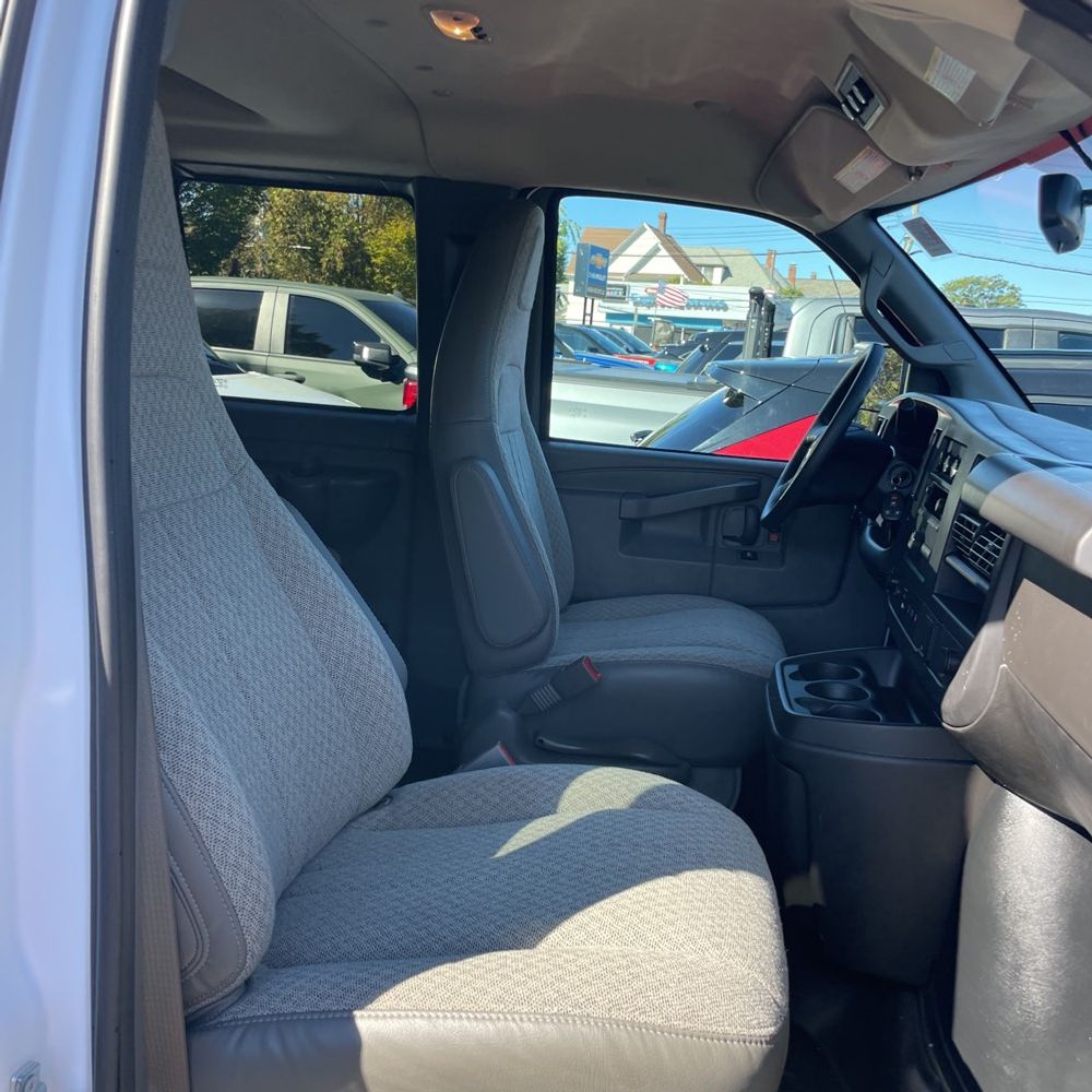 2024 Chevrolet Express LS 3500
