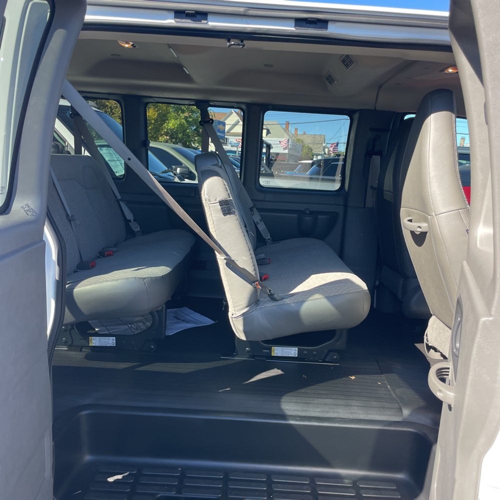 2024 Chevrolet Express LS 3500