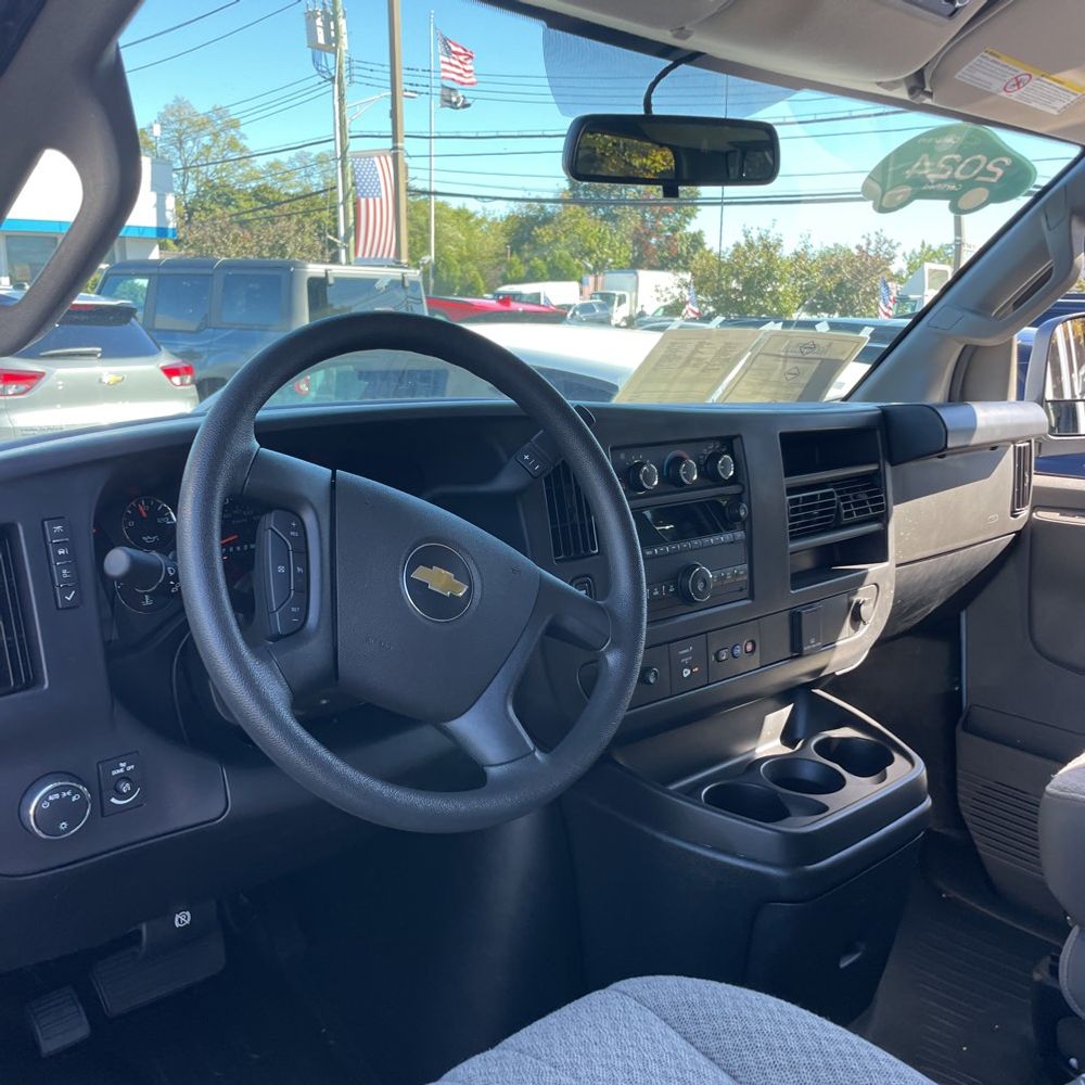 2024 Chevrolet Express LS 3500