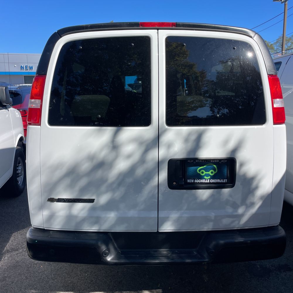 2024 Chevrolet Express LS 3500