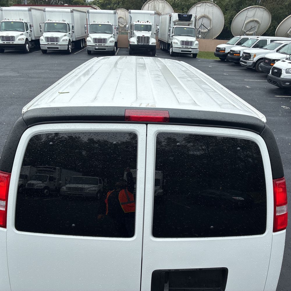 2025 Chevrolet Express LS 3500