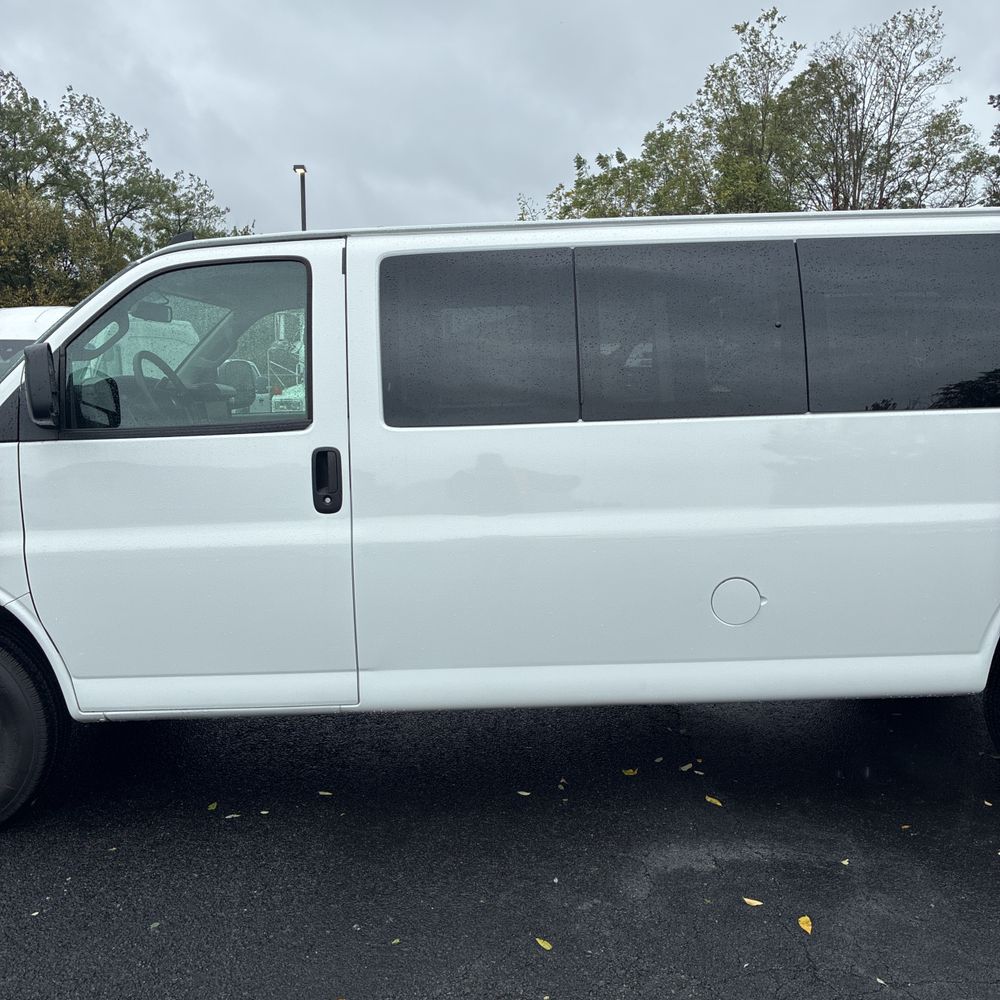 2025 Chevrolet Express LS 3500