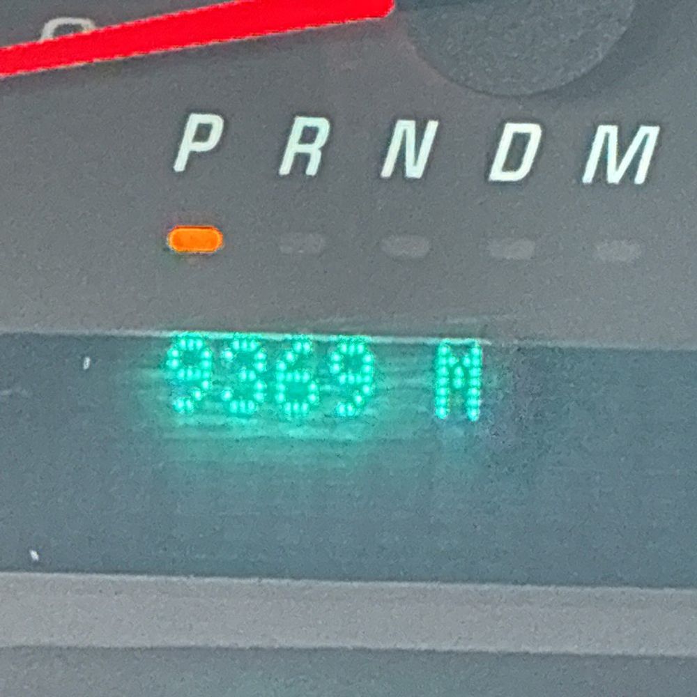 2025 Chevrolet Express LS 3500