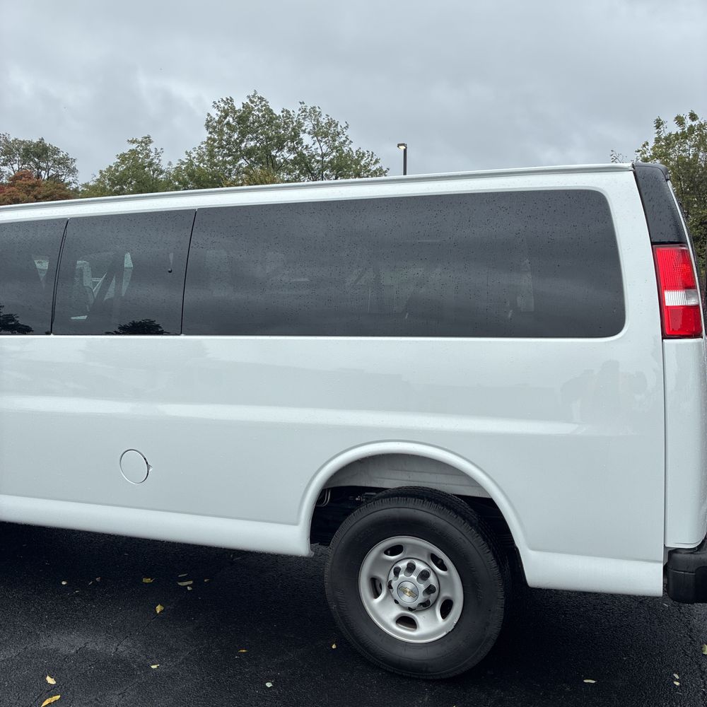 2025 Chevrolet Express LS 3500