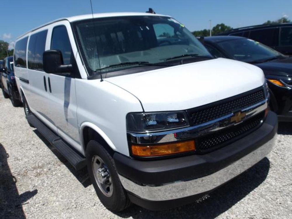 2025 Chevrolet Express Passenger LT