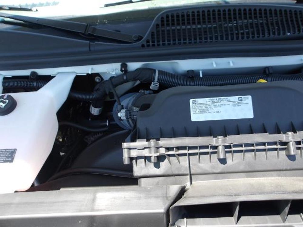 2025 Chevrolet Express Passenger LT