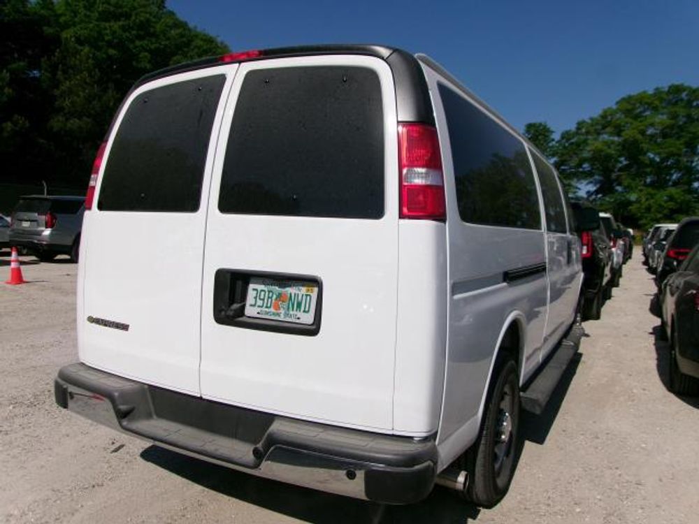 2025 Chevrolet Express Passenger LT
