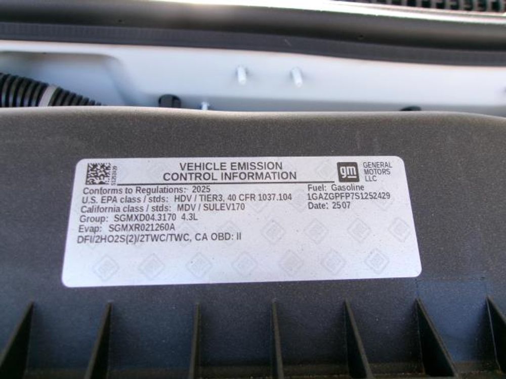 2025 Chevrolet Express Passenger LT