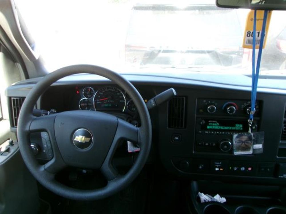 2025 Chevrolet Express Passenger LT