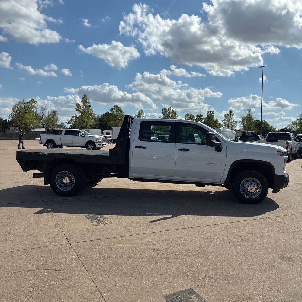 2025 Chevrolet Silverado 3500HD CC Work Truck