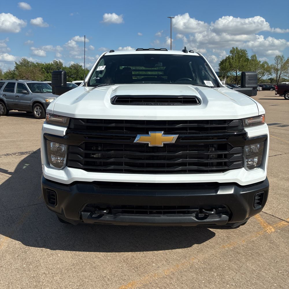 2025 Chevrolet Silverado 3500HD CC Work Truck