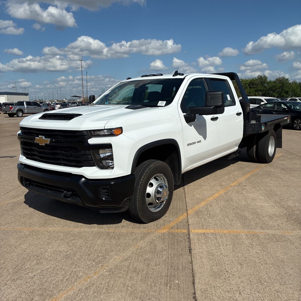 2025 Chevrolet Silverado 3500HD CC Work Truck