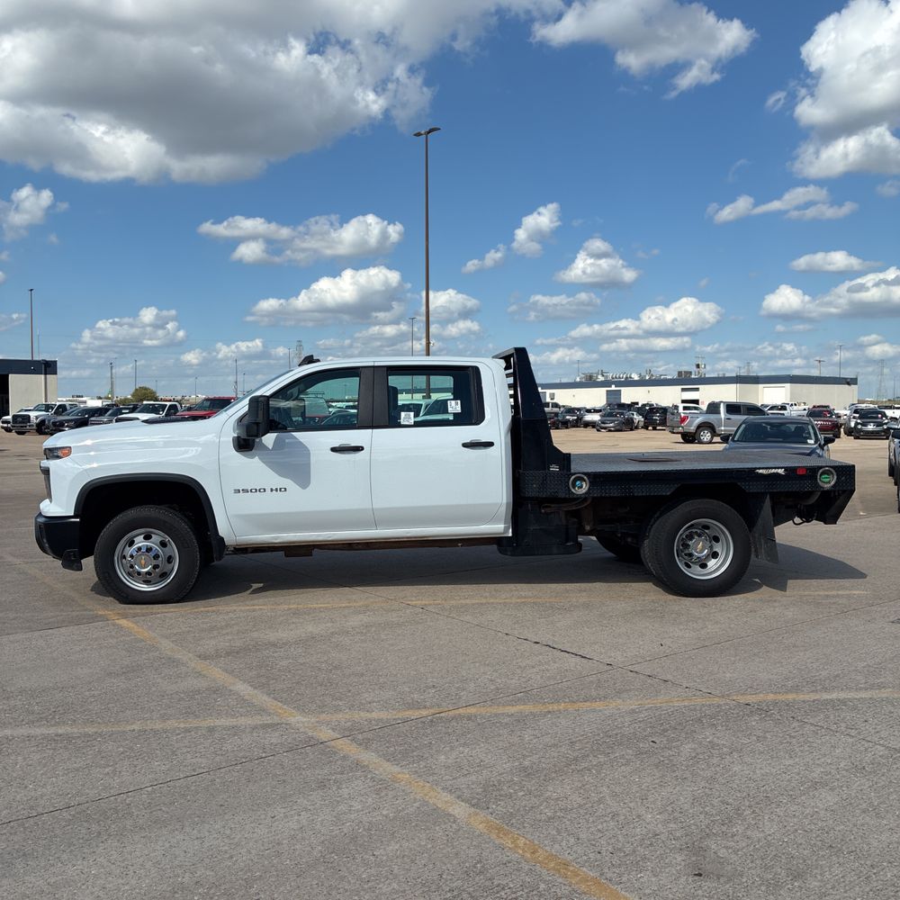 2025 Chevrolet Silverado 3500HD CC Work Truck