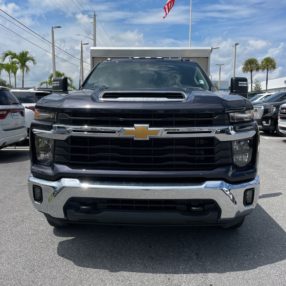 2024 Chevrolet Silverado 3500HD CC LT