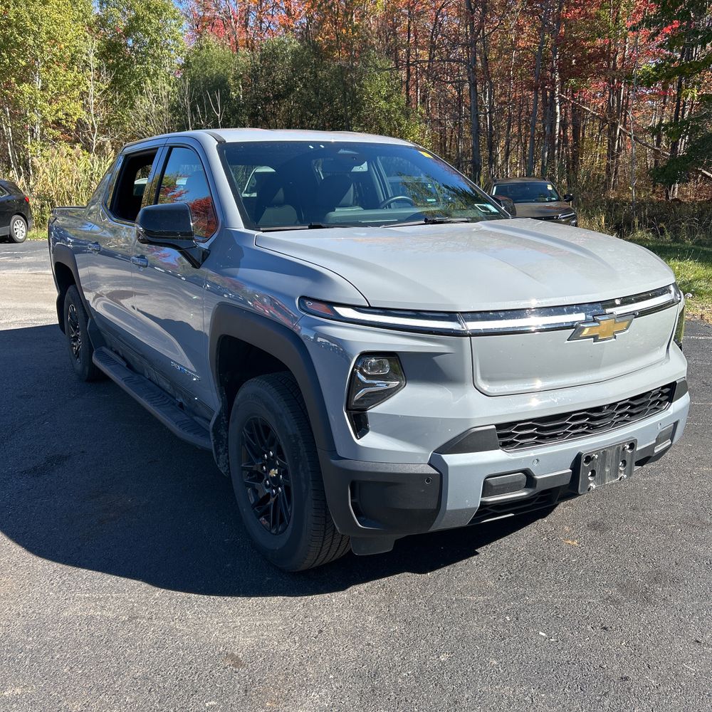 2025 Chevrolet Silverado EV LT