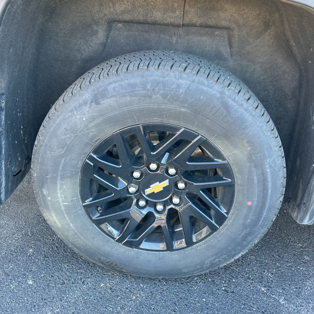 2025 Chevrolet Silverado EV LT