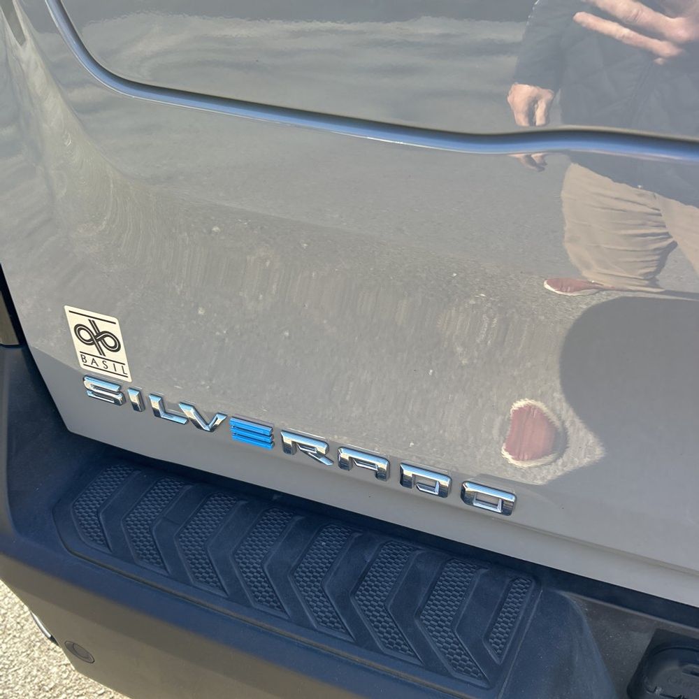 2025 Chevrolet Silverado EV LT