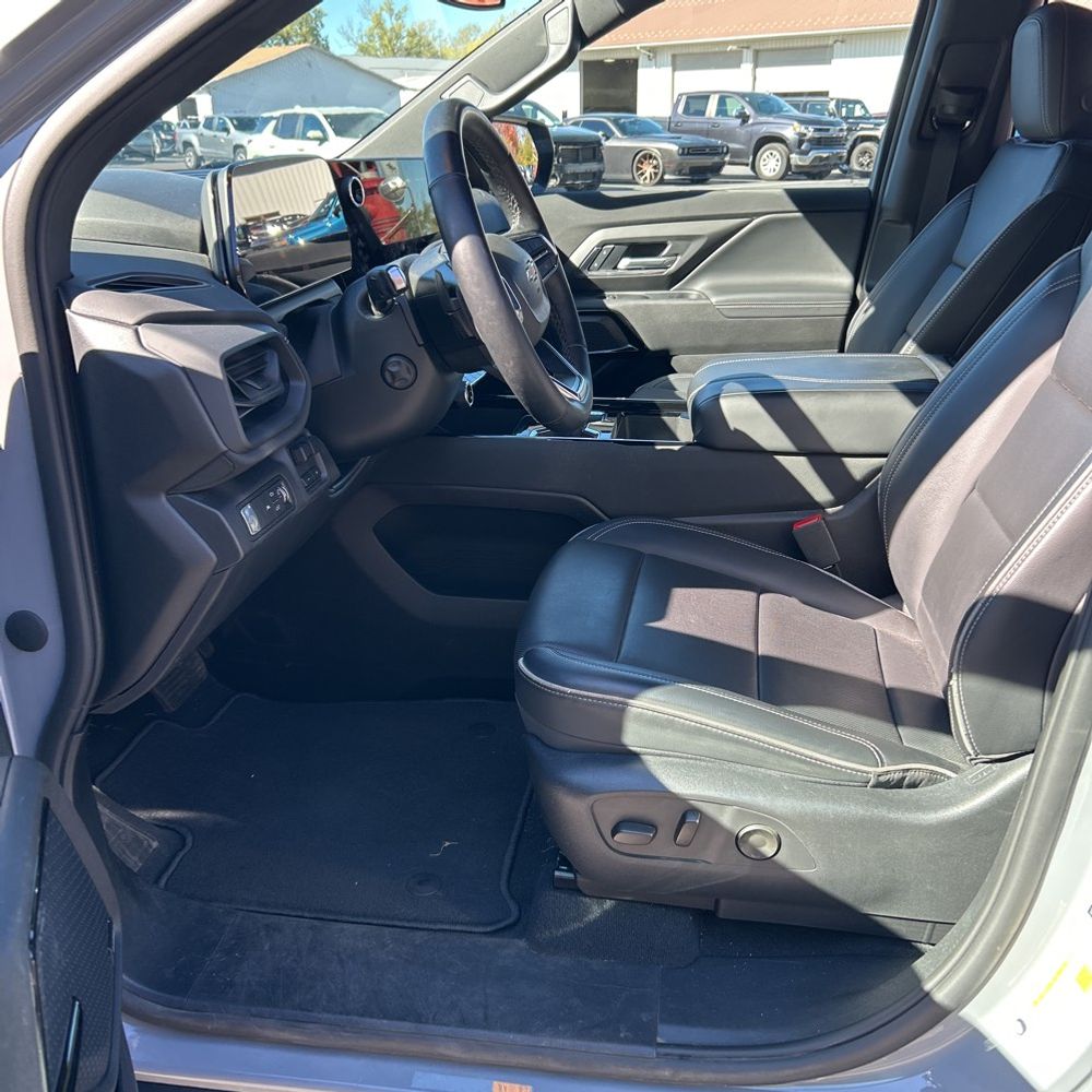 2025 Chevrolet Silverado EV LT