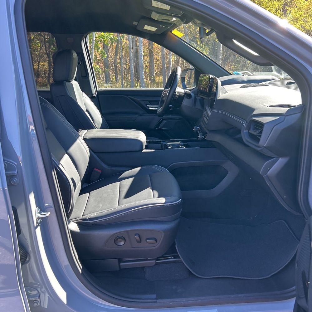 2025 Chevrolet Silverado EV LT