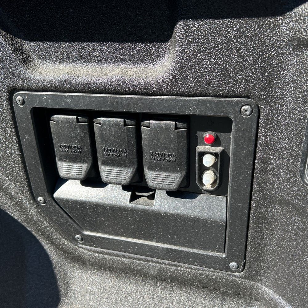 2025 Chevrolet Silverado EV LT