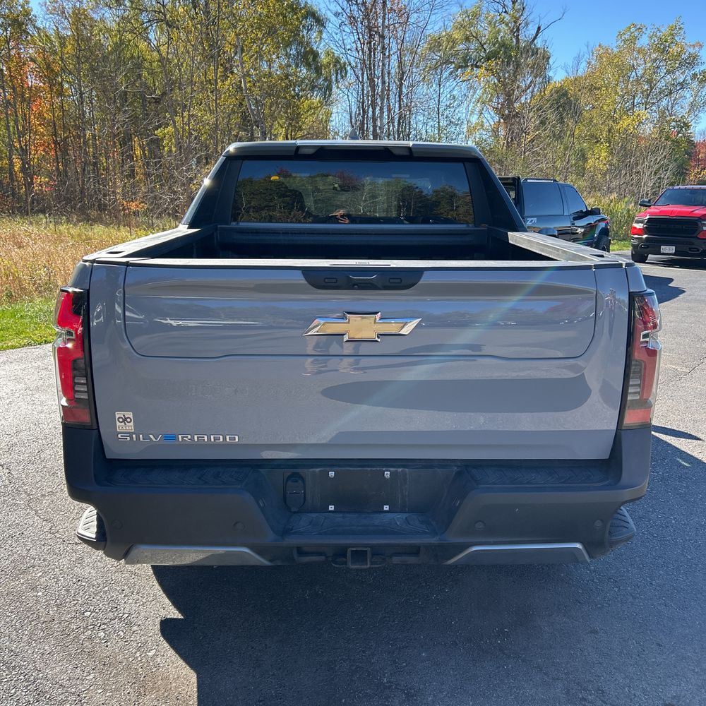 2025 Chevrolet Silverado EV LT