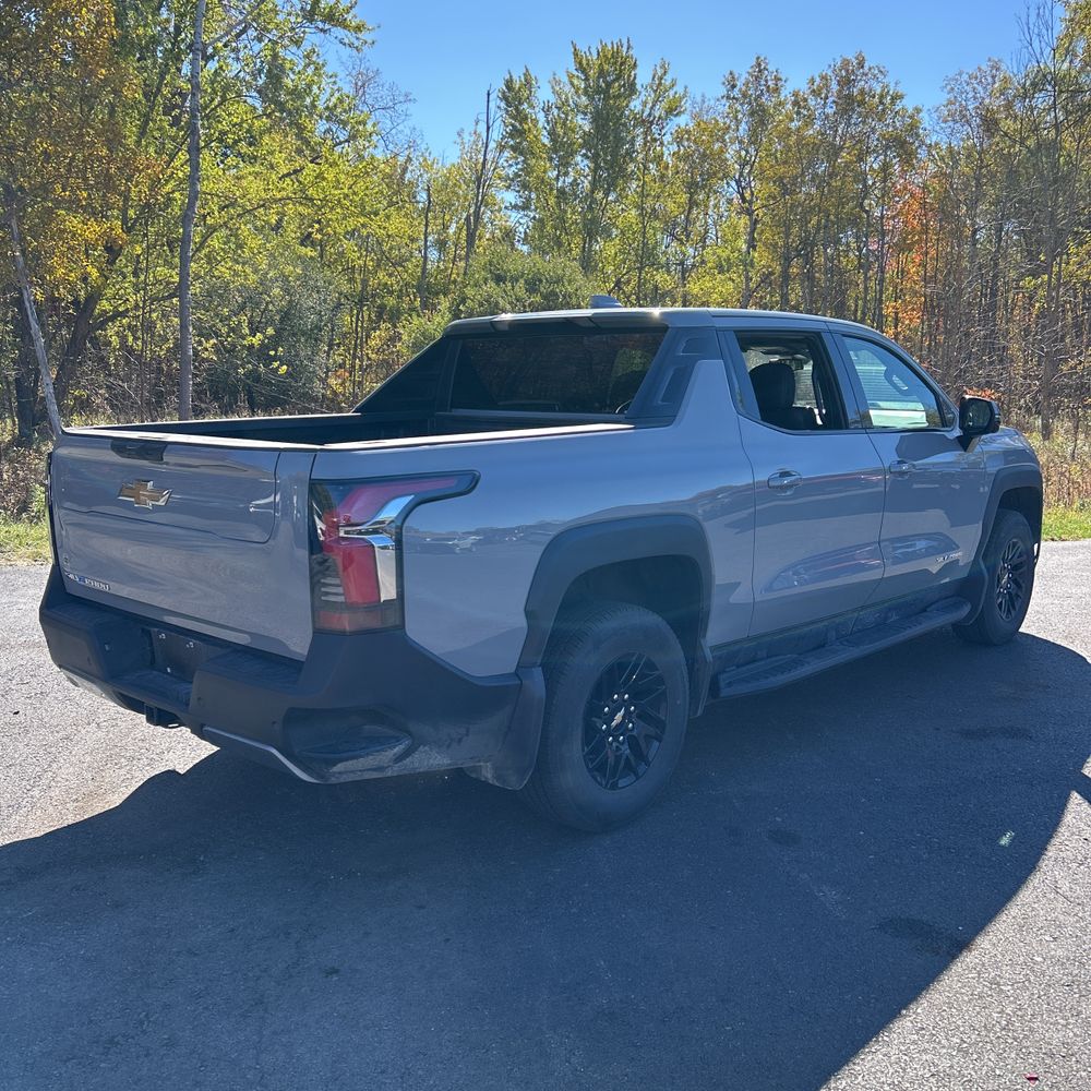 2025 Chevrolet Silverado EV LT
