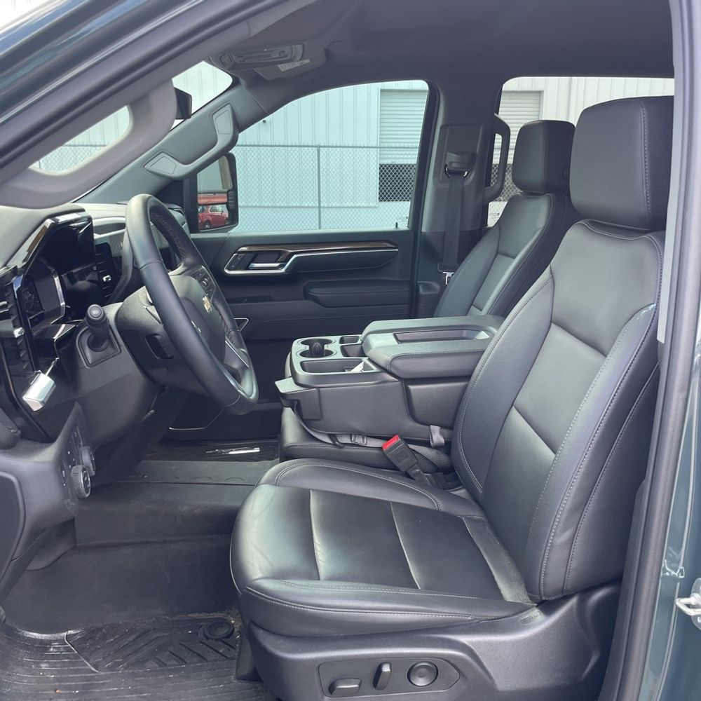 2025 Chevrolet Silverado 2500HD LT