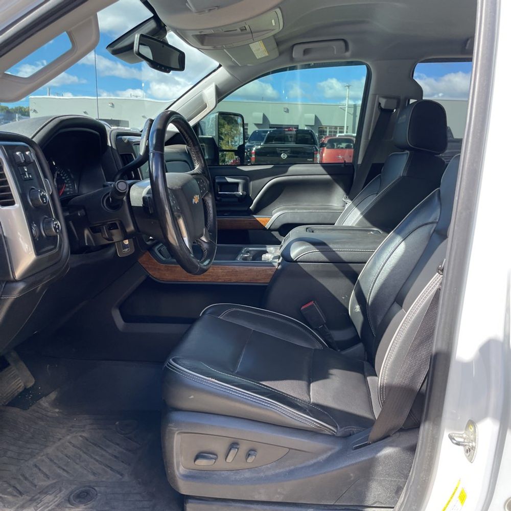 2019 Chevrolet Silverado 2500HD High Country