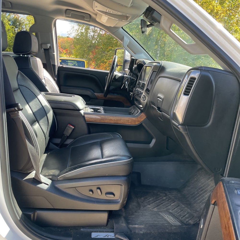 2019 Chevrolet Silverado 2500HD High Country