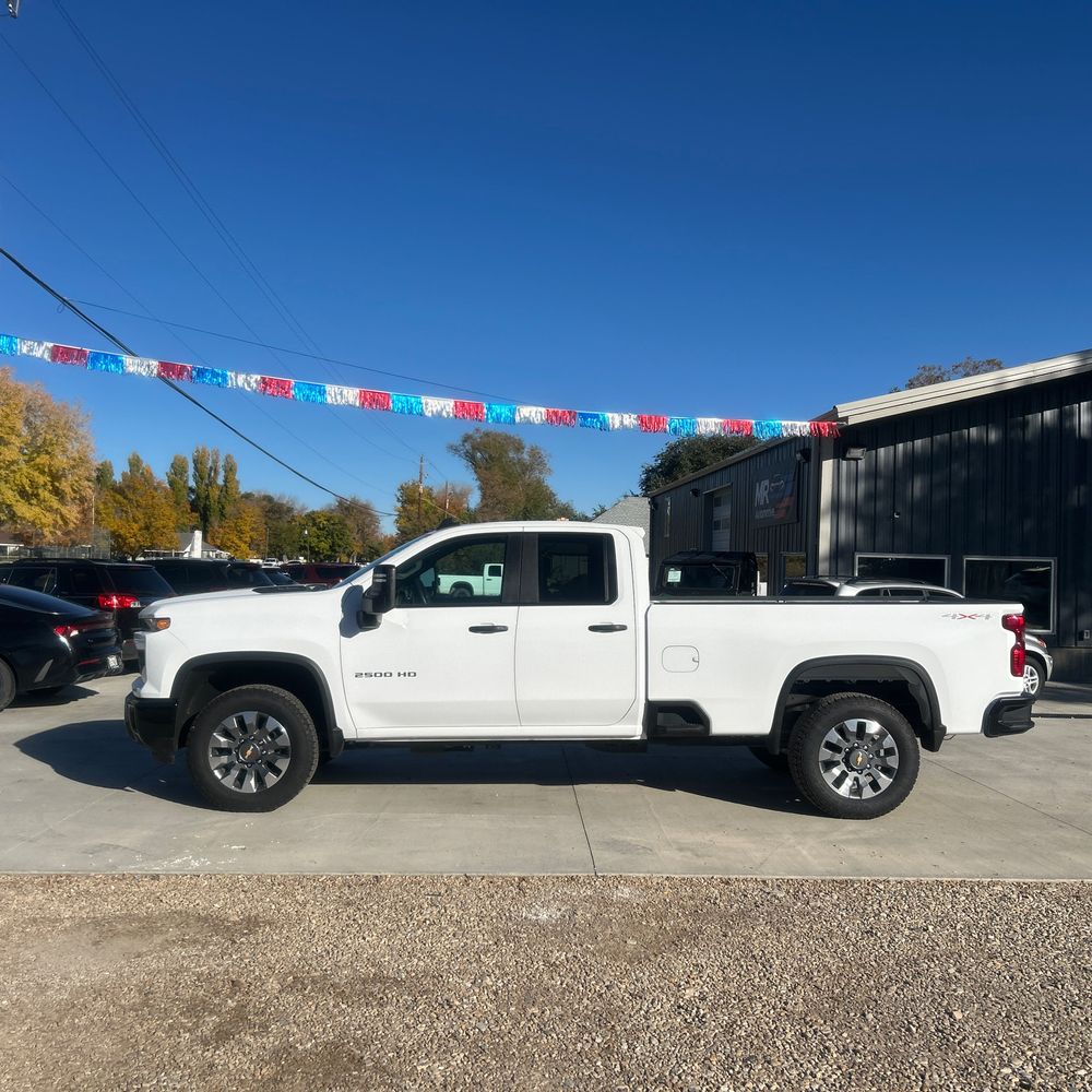2024 Chevrolet Silverado 2500HD Custom
