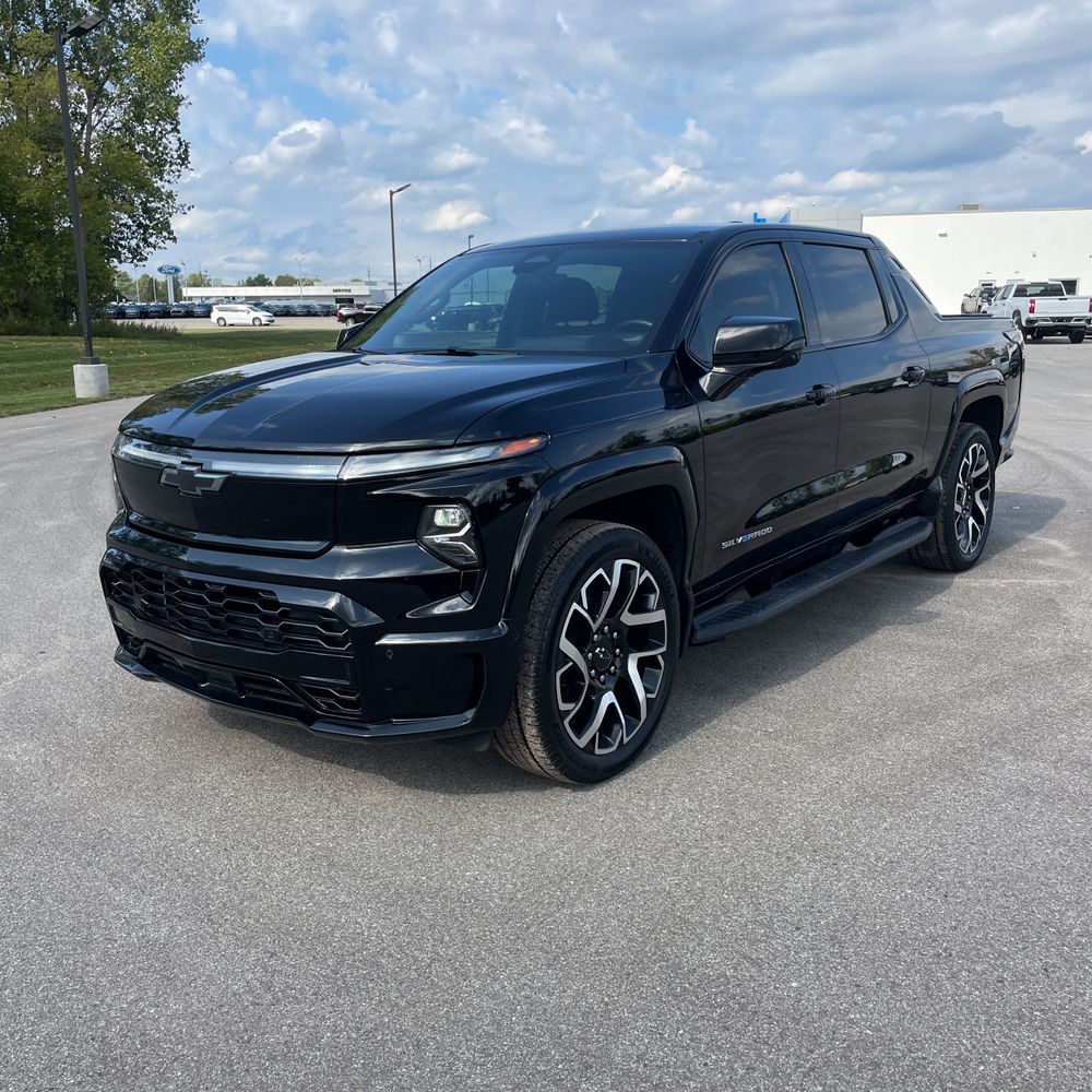 2024 Chevrolet Silverado EV RST