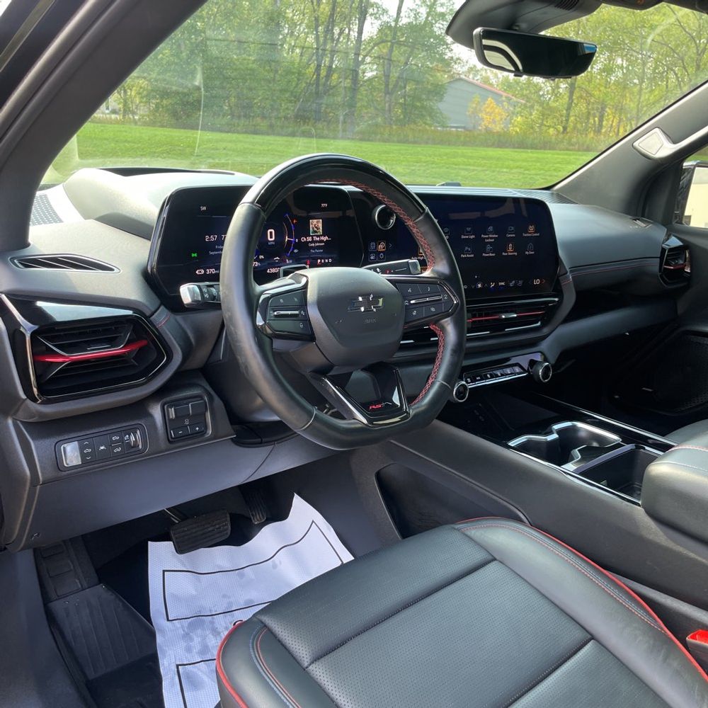 2024 Chevrolet Silverado EV RST