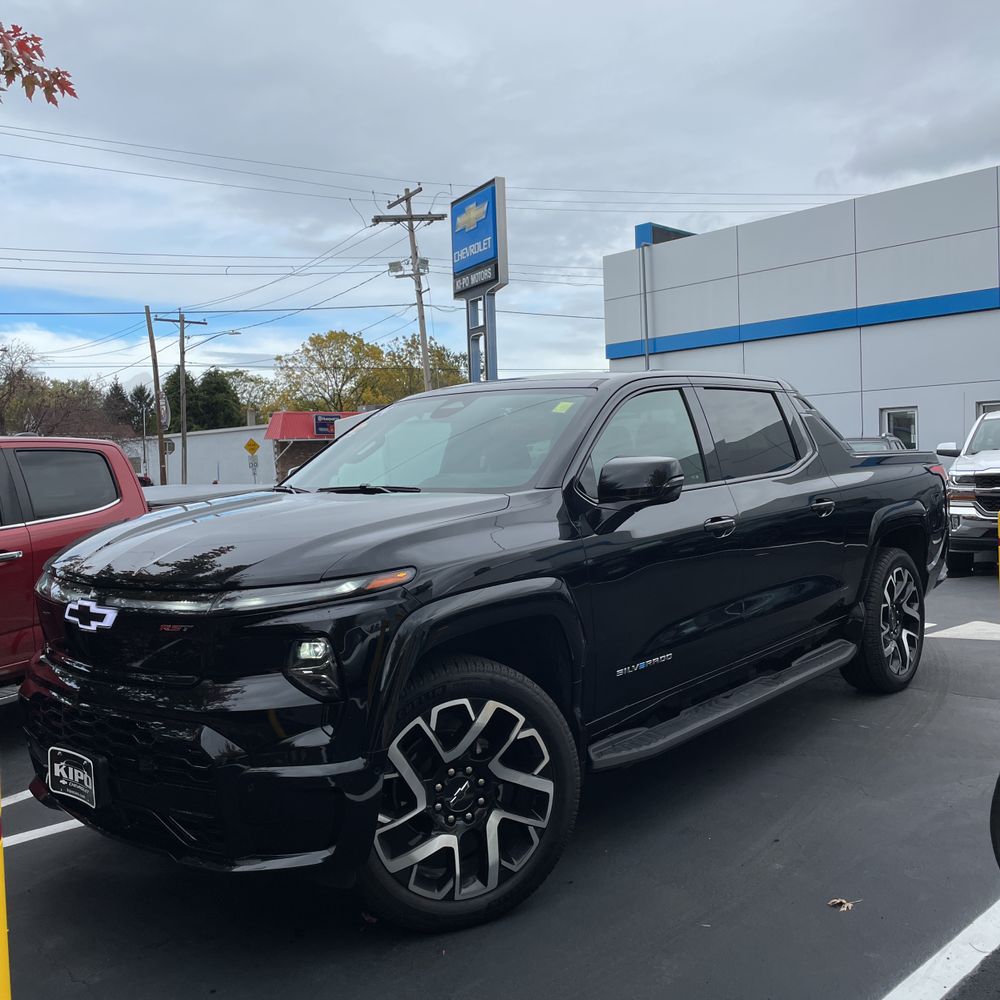 2024 Chevrolet Silverado EV RST