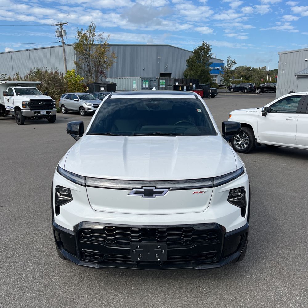 2024 Chevrolet Silverado EV RST