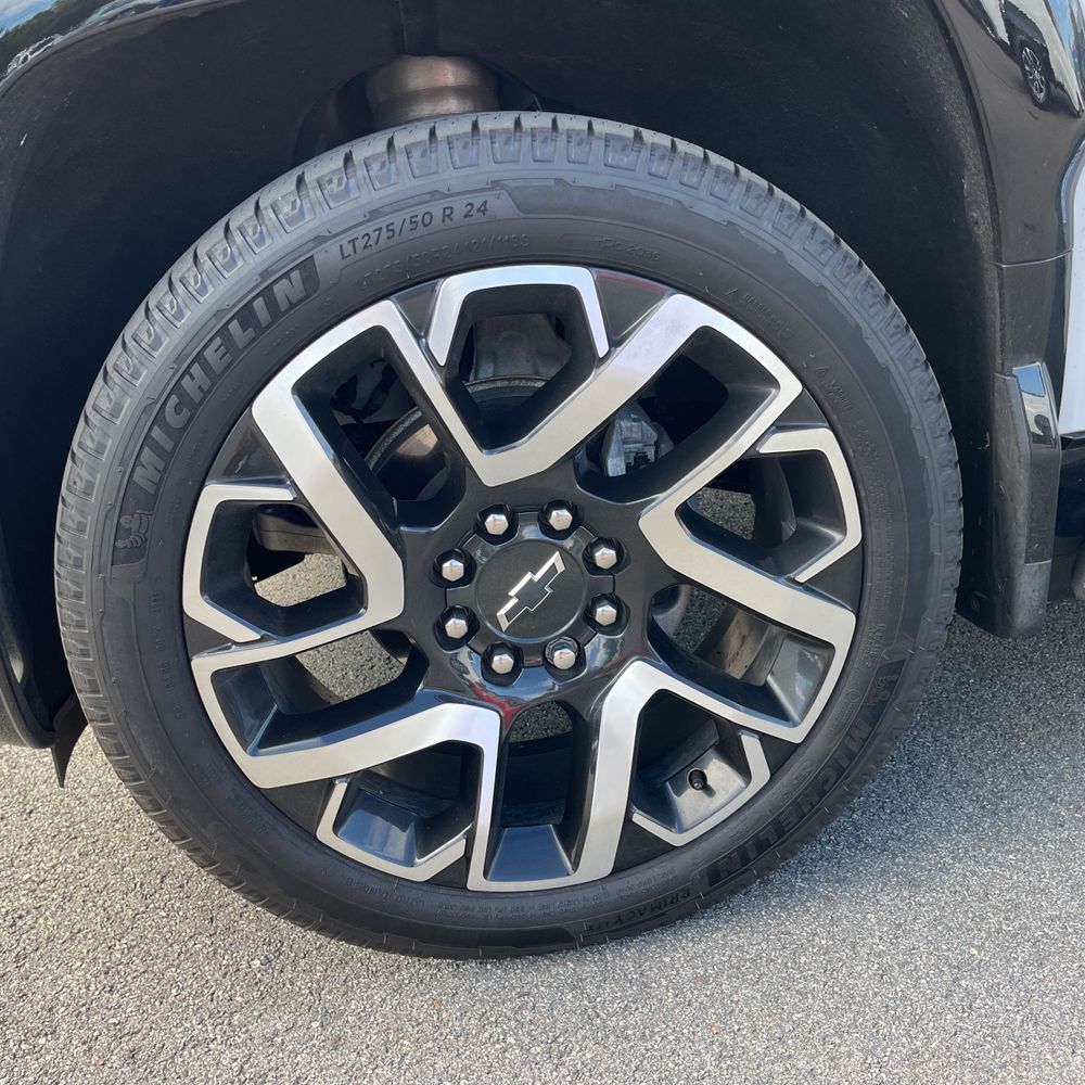 2024 Chevrolet Silverado EV RST