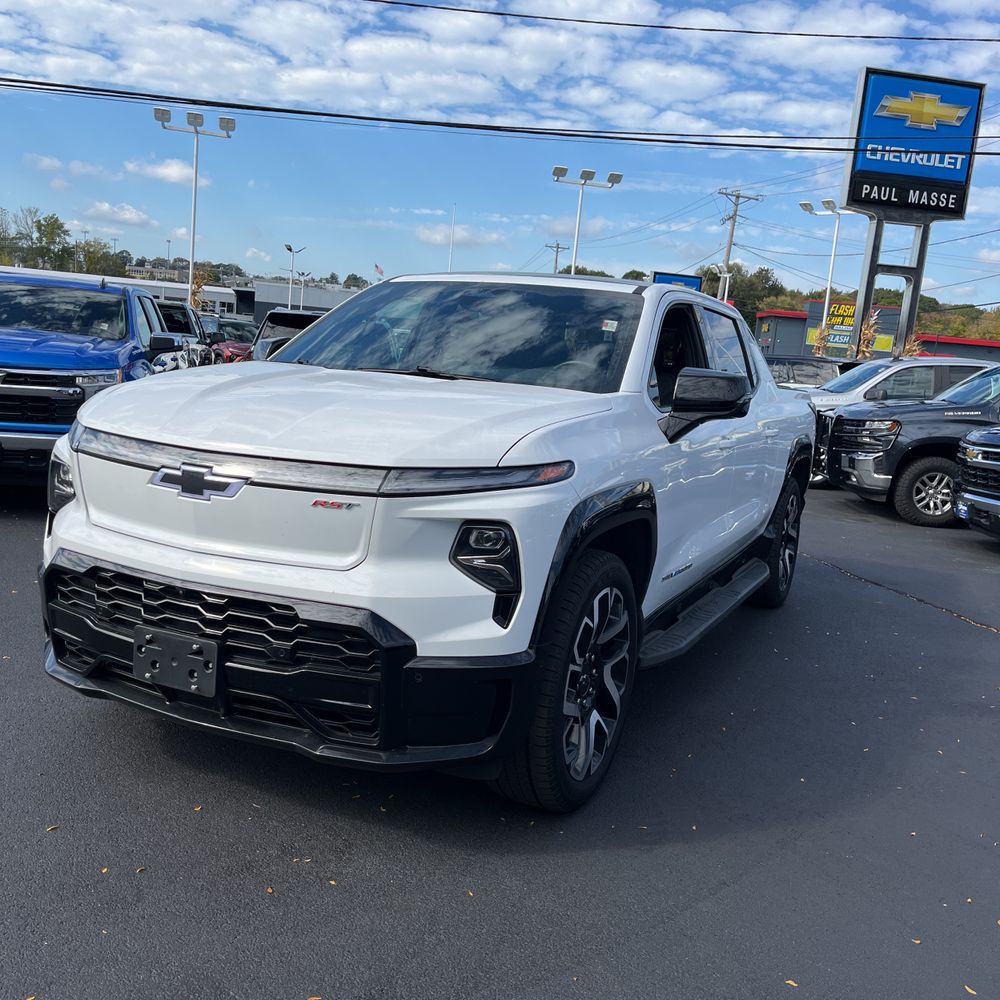 2024 Chevrolet Silverado EV RST