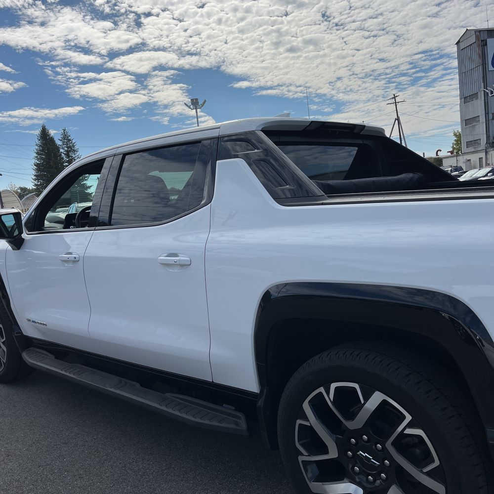 2024 Chevrolet Silverado EV RST